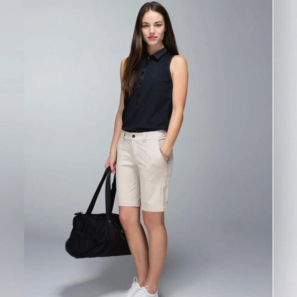 Lululemon Club Short II Cashew size 6 EUC - Picture 1 of 7